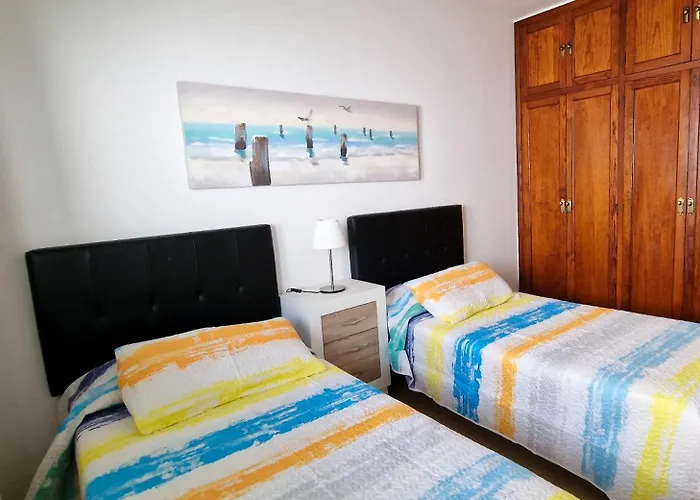 Apartamento De La Playa I *